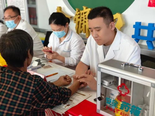 滨北街道举办“相约兵之家 共议兵之事”综合服务开放日，健康咨询暖人心